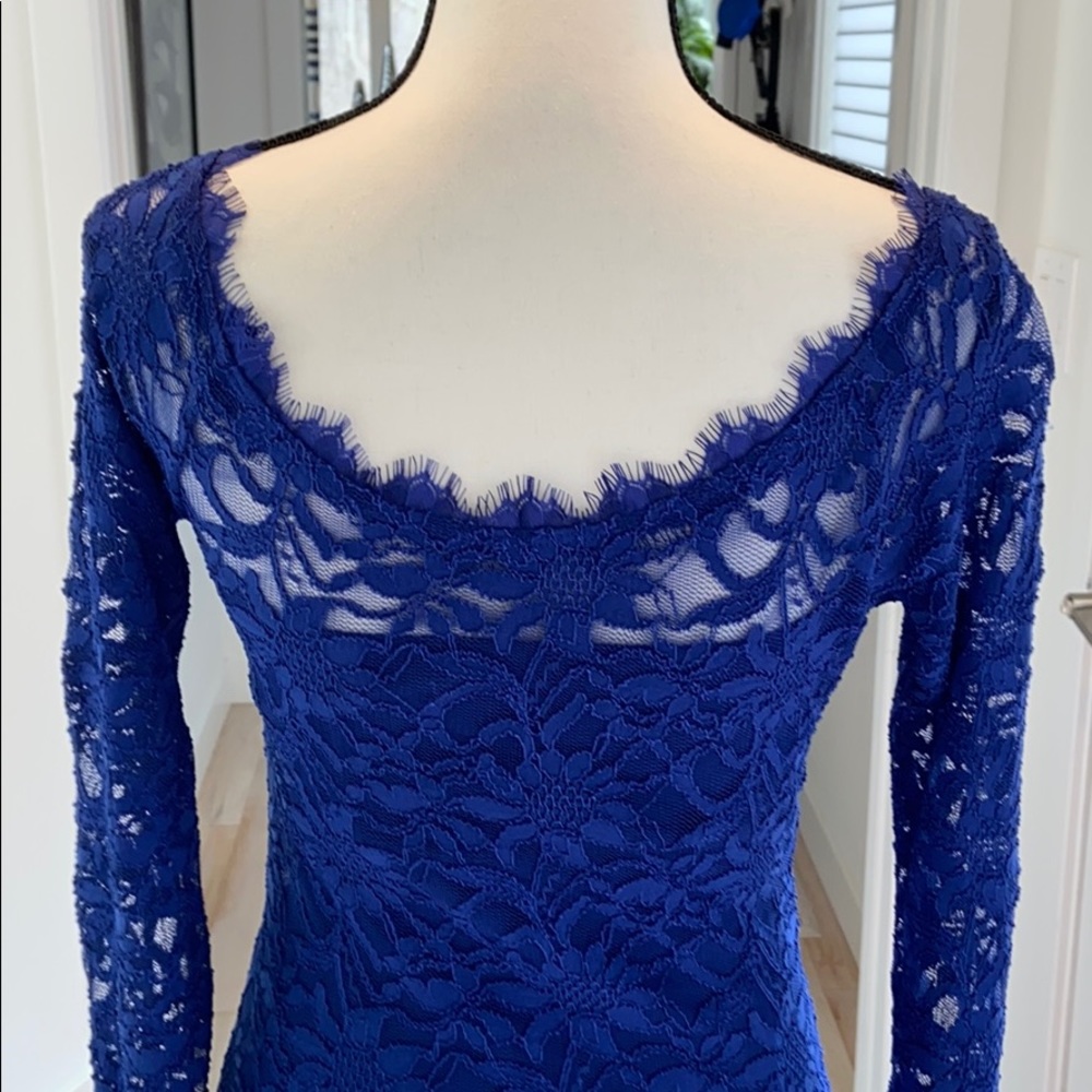 Dress - Picture 3 of 3